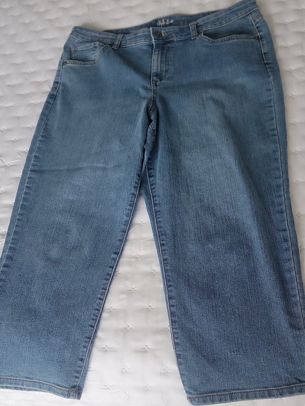 Style & Co. Women's Medium Blue Cropped Jeans, Size 12